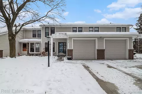 22717 Cranbrooke Dr, Novi, MI 48375