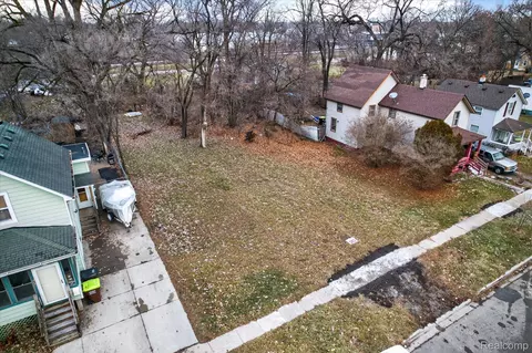 404 Almyra Ave, Monroe, MI 48161