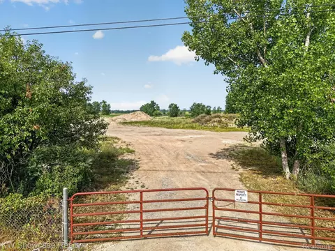 00 Johns Rd, Lyon, MI 48178