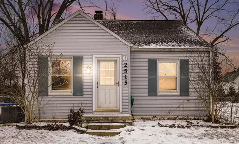 2515 Normadele Ave, Waterford, MI 48328
