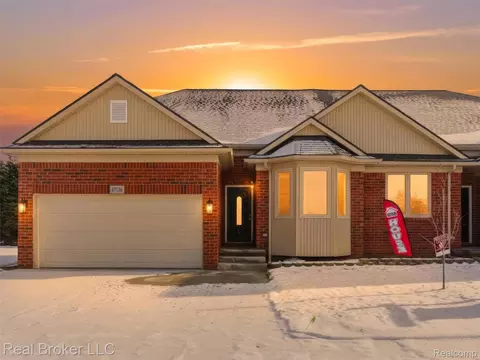 47136 Rosevillage Ct, Shelby Township, MI 48315