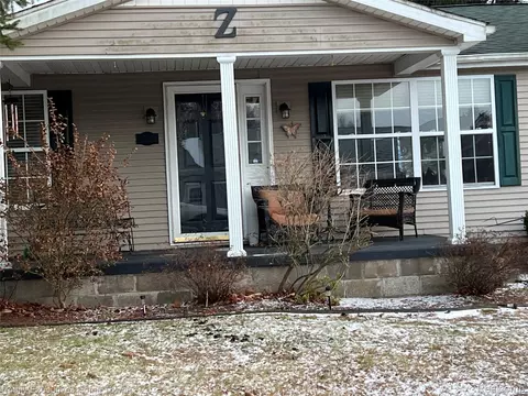2326 Mark St, Croswell, MI 48422