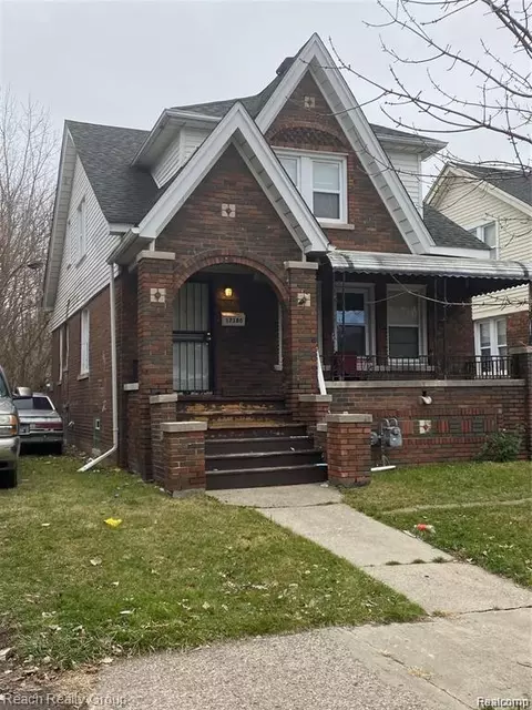 17180 Strausburg, Detroit, MI 48205