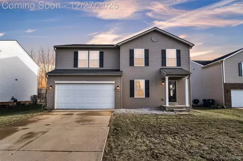 3343 Pine Run Dr, Swartz Creek, MI 48473