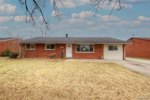 35431 Silvano St, Clinton Township, MI 48035