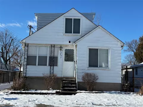 23033 Cayuga Ave, Hazel Park, MI 48030