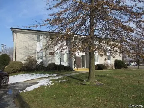 26710 Joy Rd #10, Redford, MI 48239