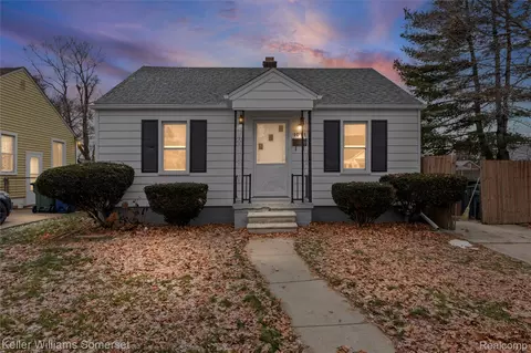 1081 Mill St, Lincoln Park, MI 48146