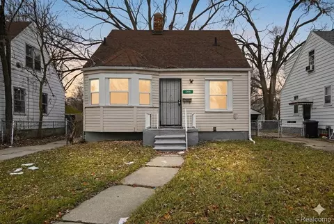 12075 Rossiter St, Detroit, MI 48224