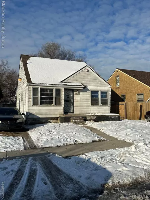 7391 Ashton Ave, Detroit, MI 48228
