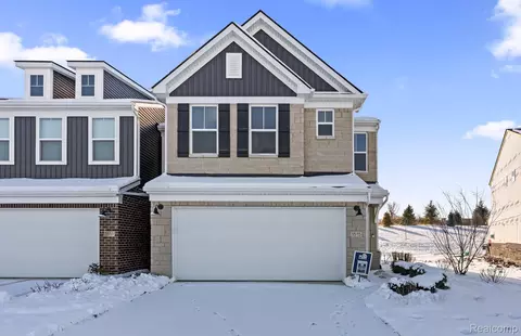1458 Superior Dr, Milford, MI 48381