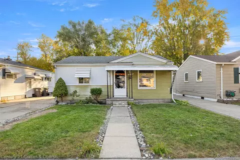 8025 Oak St, Taylor, MI 48180