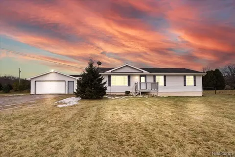 4151 Cook Rd, Mundy, MI 48473