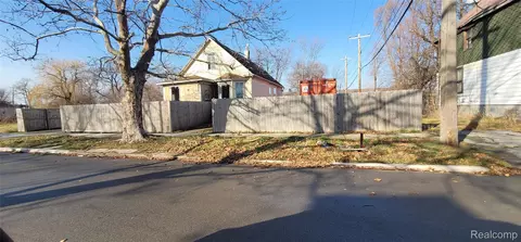 987 E Philadelphia St, Detroit, MI 48211
