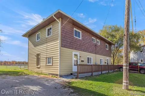 32031 Cheboygan Ct, Westland, MI 48186