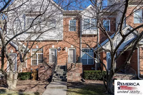 1762 Campau Farms Cir, Detroit, MI 48207