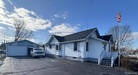 115 Orchard St, Otisville, MI 48463