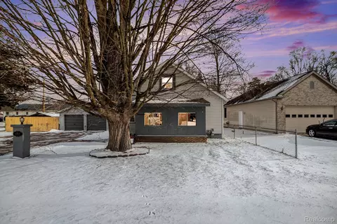 180 N Pasadena St, Ypsilanti, MI 48198