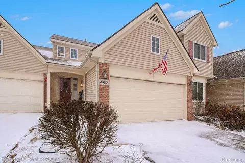 467 Lilly View Ct #54, Genoa, MI 48843