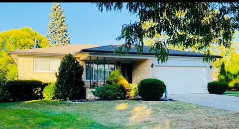 4867 Shell Ct, Warren, MI 48091