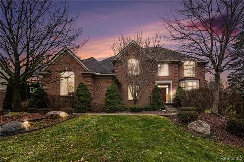 7586 Haverhill Ln, Canton, MI 48187