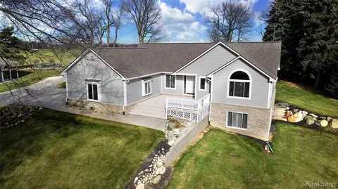 2595 Clinton Hills Rd, Ortonville, MI 48462