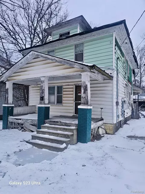 810 Stevenson St, Flint, MI 48504 photo 1
