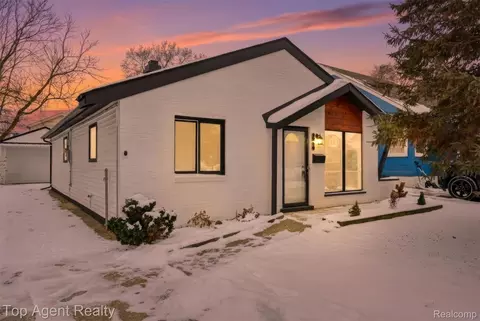 3819 Royal Ave, Berkley, MI 48072