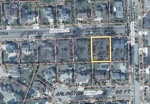 707 Alexandria St, Marysville, MI 48040