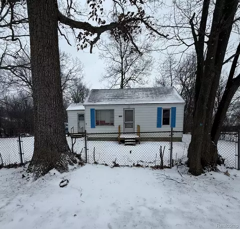 1306 E Humphrey Ave, Flint, MI 48505 photo 1