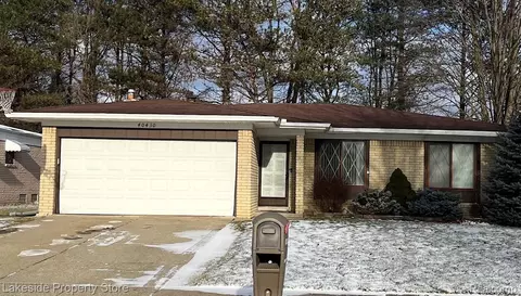 40430 Shakespeare Dr, Sterling Heights, MI 48313