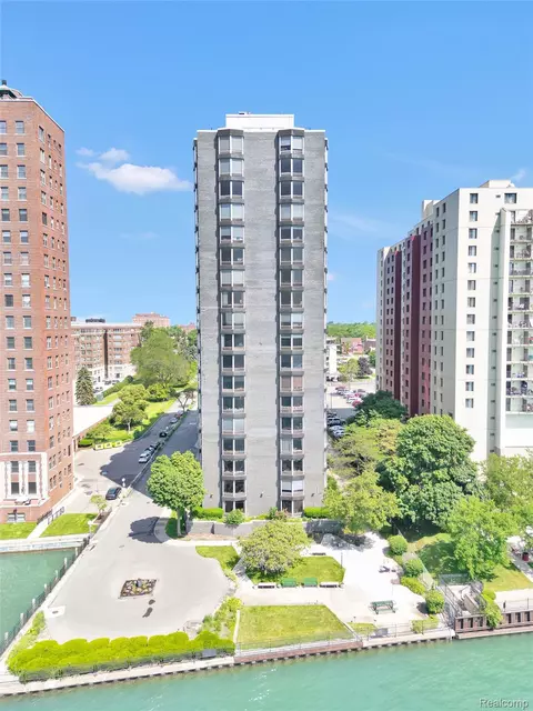 8200 E Jefferson Ave #1610, Detroit, MI 48214