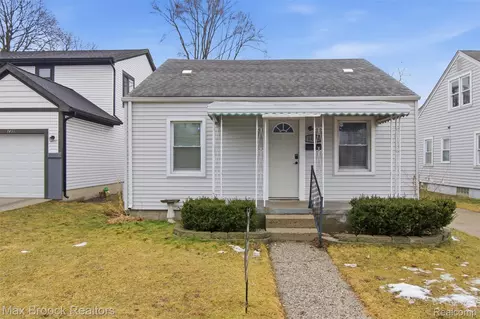 1448 E Harry Ave, Hazel Park, MI 48030