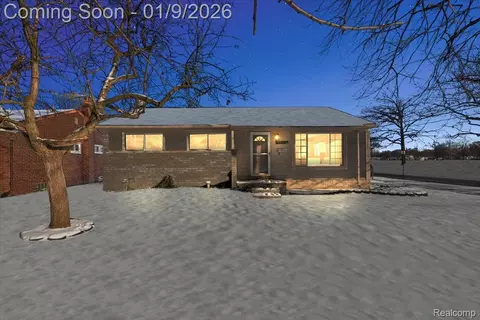9848 Milburn St, Livonia, MI 48150