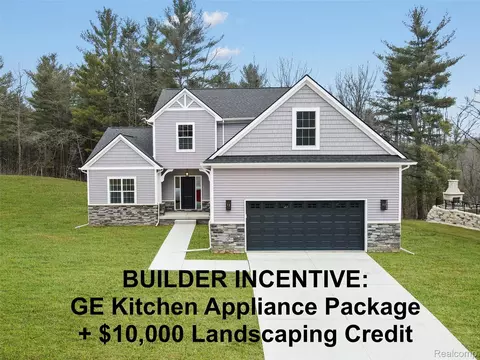 7670 Parshallville Rd, Fenton, MI 48430