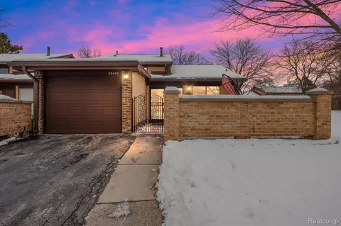 28440 Villa Ct N #SUITE 507, Southfield, MI 48076
