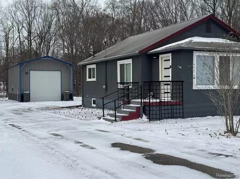 14600 Red Arrow Hwy, Lakeside, MI 49116