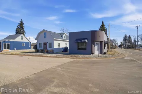 109 Norris St, Roscommon, MI 48630