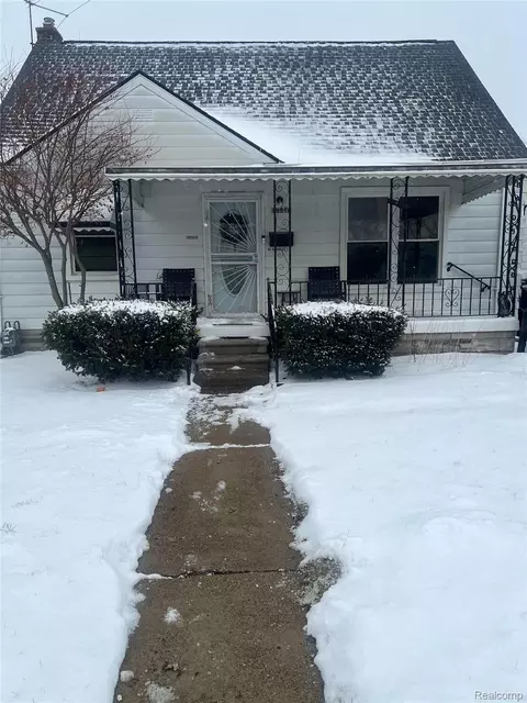 19510 Dresden St, Detroit, MI 48205