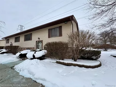 38032 Hixford Pl, Westland, MI 48185