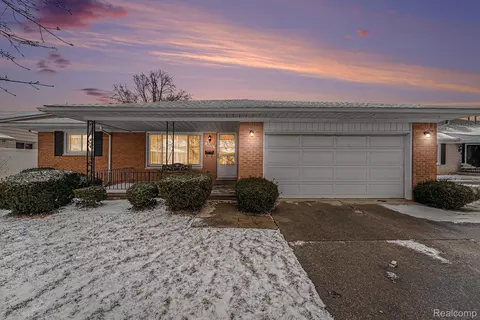 26254 Cecile St, Dearborn Heights, MI 48127