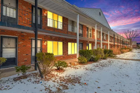 4535 Cadieux Rd Apt 42 210 # 42 / 210, Detroit, MI 48224