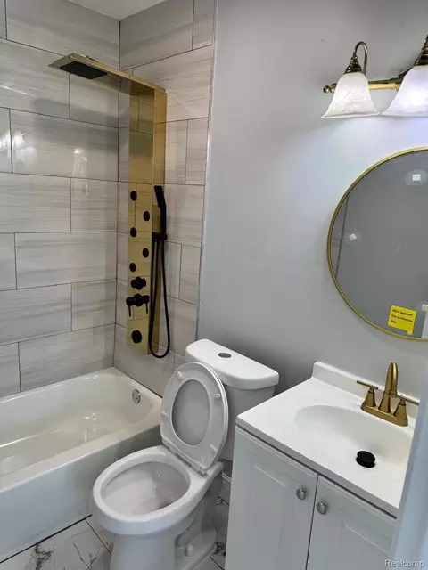 Bath - 7236 Studebaker Ave, Warren, MI 48091 photo 2 of 2