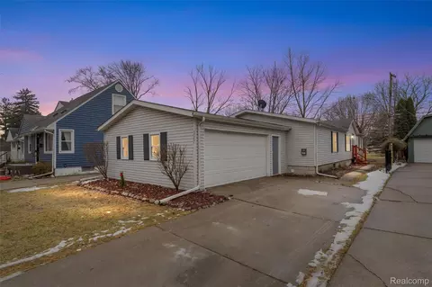 3047 Garden Ave, Royal Oak, MI 48073
