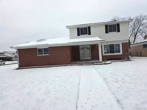 36117 Del Ray Dr, Sterling Heights, MI 48310