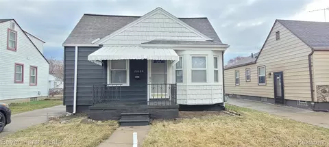 22084 Normandy Ave, Eastpointe, MI 48021