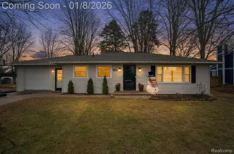 47400 Card Rd, Macomb, MI 48044