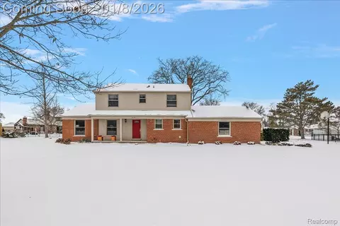 52330 Scotch Pine Ct, Shelby Township, MI 48316