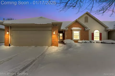 2115 Oakbrook Blvd, Commerce, MI 48390