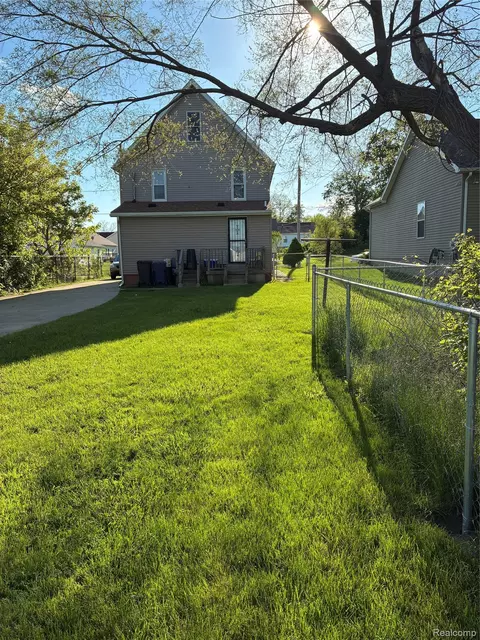 Exterior - 1214 Root St, Flint, MI 48503 photo 2 of 2